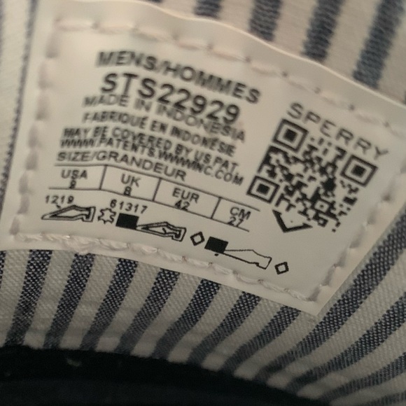 NWOT Men’s Navy Blue Sperry’s - Picture 6 of 8